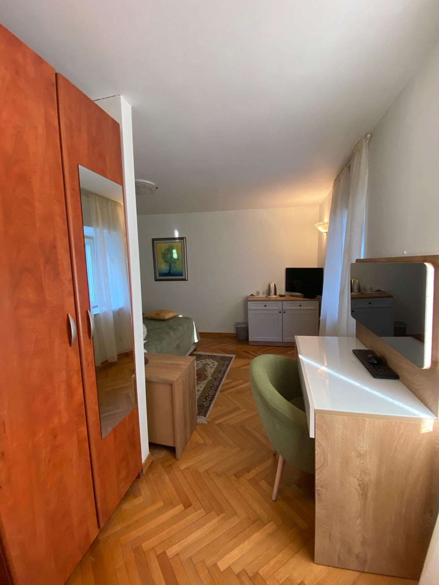 Rooms Base Split Zewnętrze zdjęcie